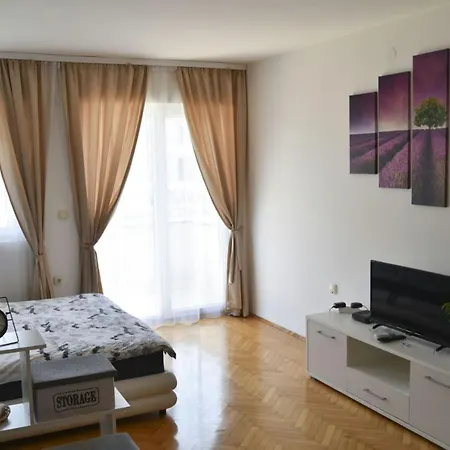 Apartment Luna *